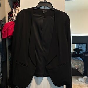 Apt 9 Women's Elegant Black Suit Jacket